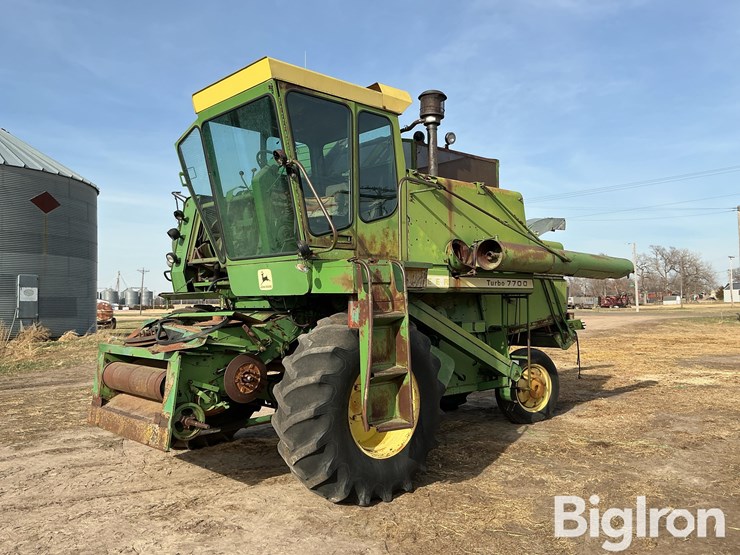 john-deere-7700-image-1