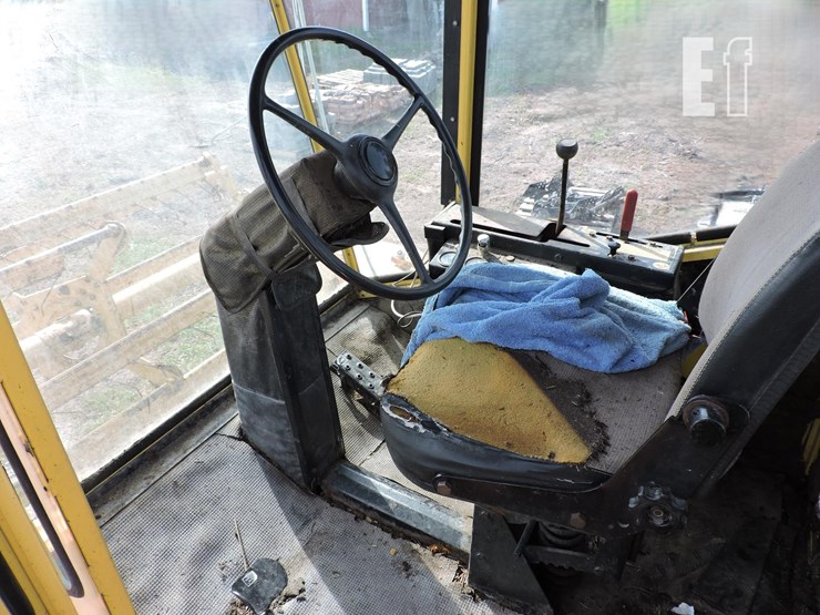 new-holland-1495-image-7