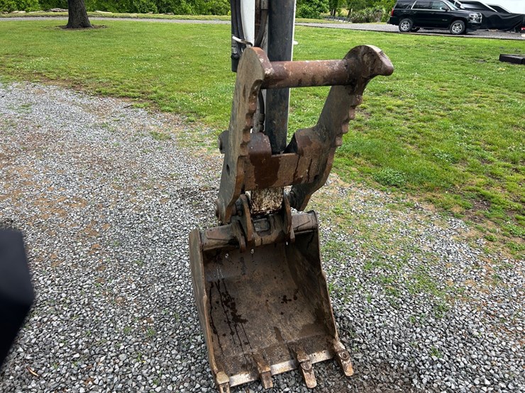 2022-bobcat-e42-image-10