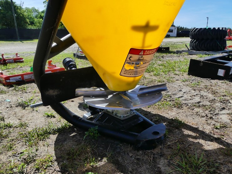2022-land-pride-fsp500-image-5