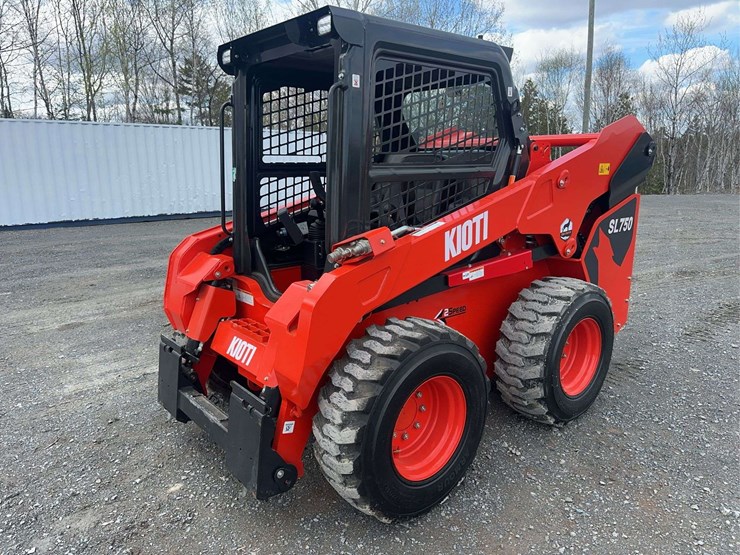 2024-(new/unused)-kioti-sl750u-wheeled-skid-steer-loader-image-1