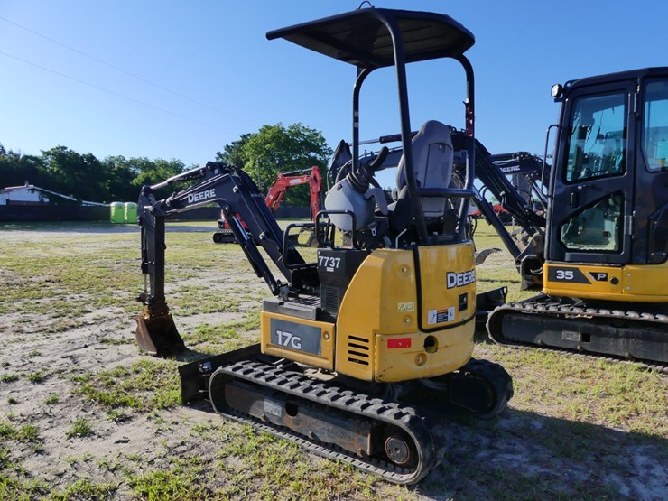 2018-deere-17g-image-4