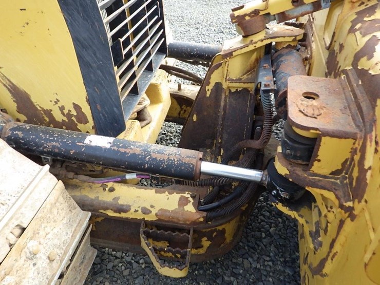 2018-caterpillar-d5k2-xl-image-23