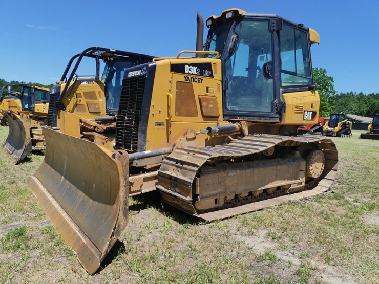 2015-caterpillar-d3k2-image-1
