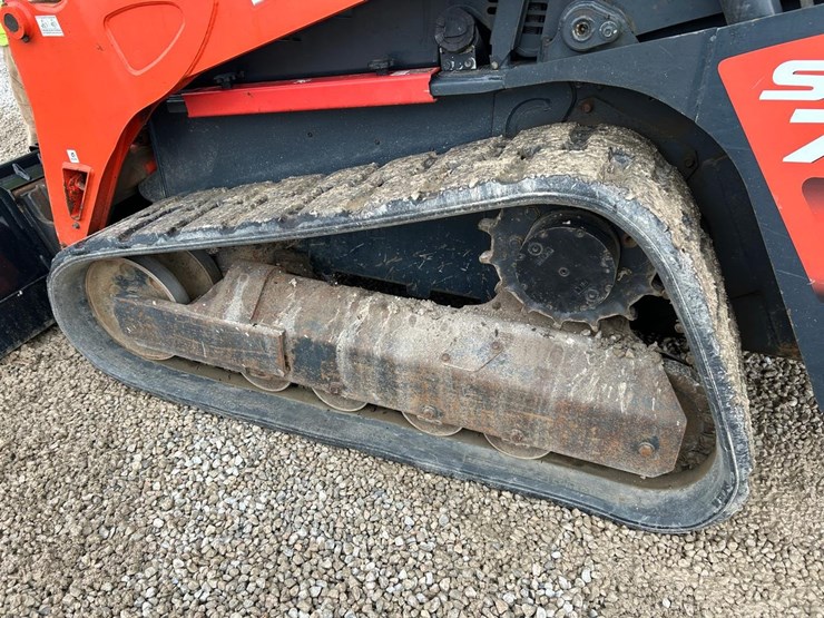 kubota-svl75-2-image-16
