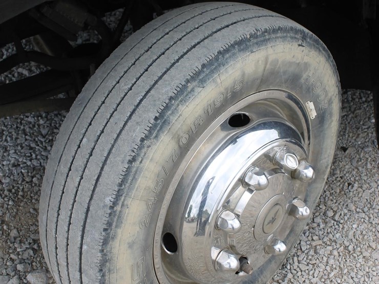 2003-chevrolet-6500-image-7