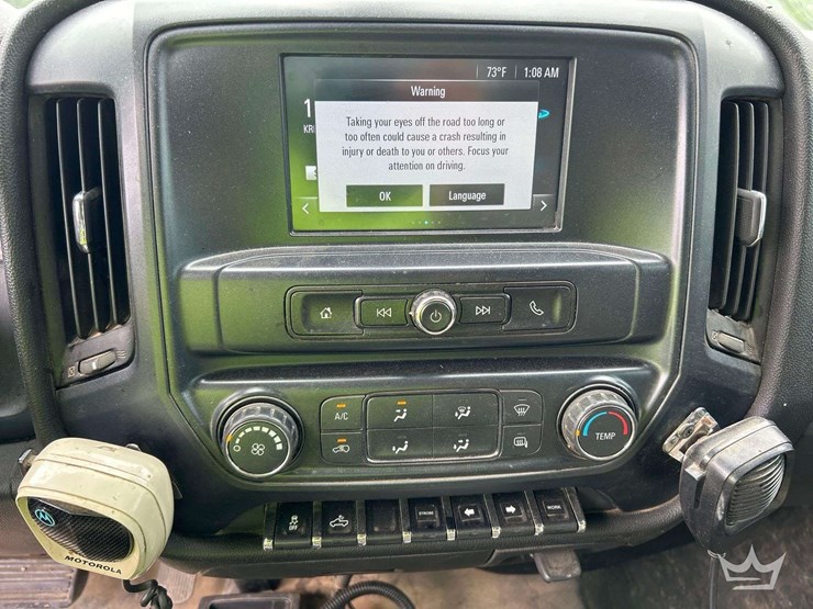 2017-chevrolet-silverado-2500hd-image-17
