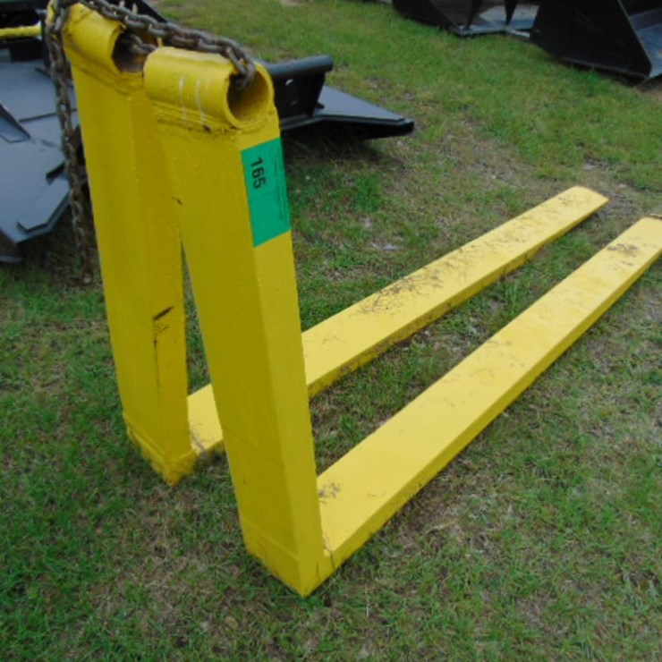 8' YELLOW HEAVY DUTY FORKS