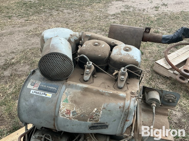 deutz-2-cyl-diesel-engine-image-18