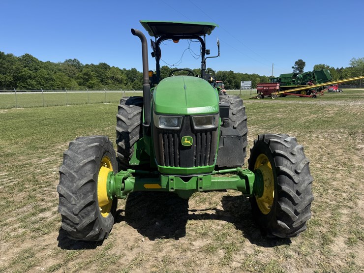 2022-john-deere-5115m-image-7