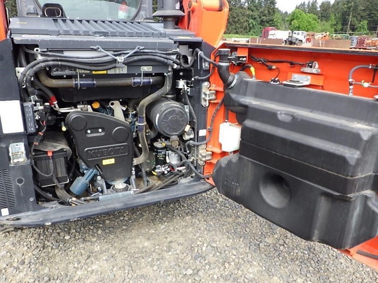 kubota-svl75-3-image-9