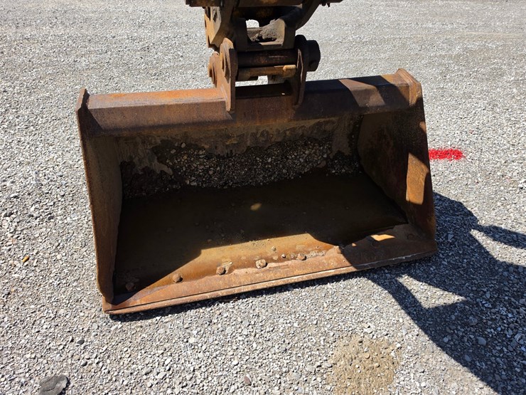 2013-komatsu-pc88mr-8-image-3