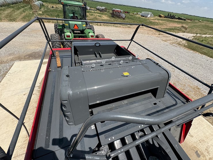 2021-massey-ferguson-2270-image-34