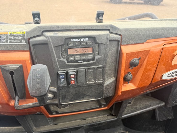 2014-polaris-ranger-image-23