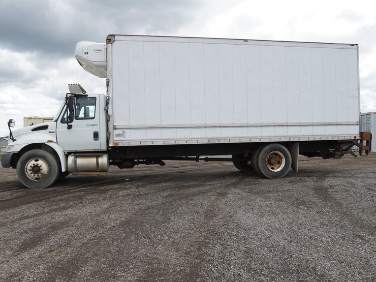 #1953-•-2013-international-reefer-truck-image-2