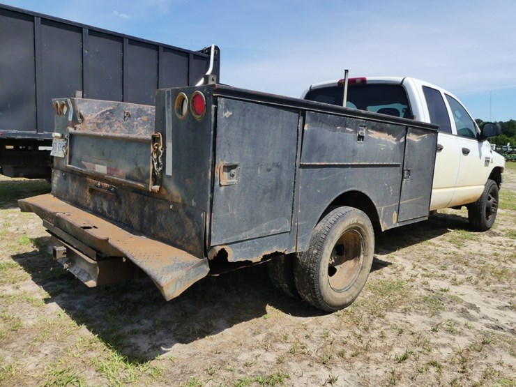 2007-dodge-ram-3500-image-4