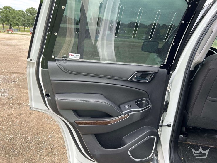 2020-chevrolet-tahoe-image-19