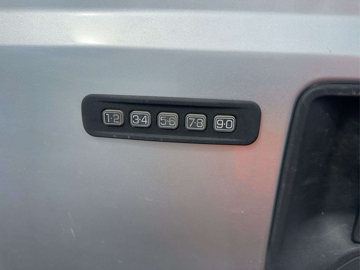 2010-ford-f250-xlt-image-21
