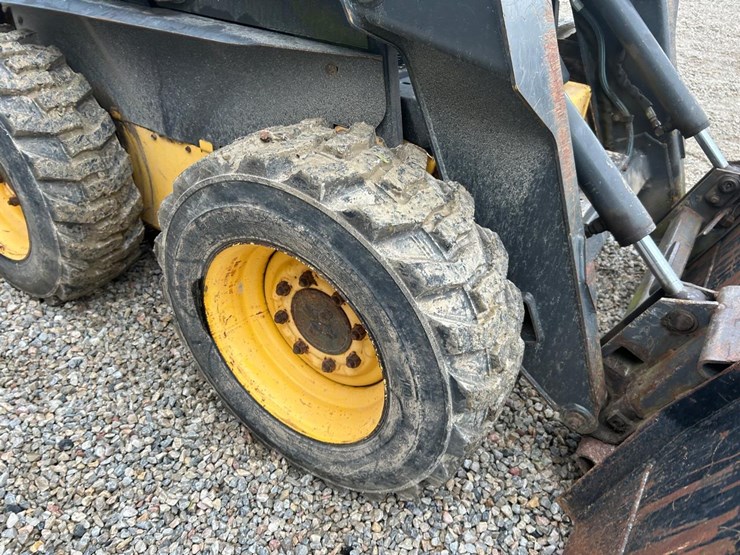 new-holland-ls160-image-13
