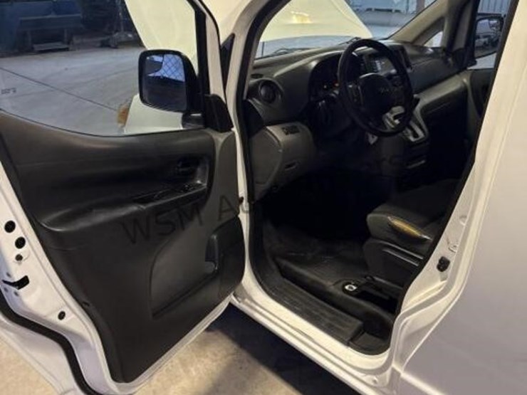 2015-chevrolet-city-express-image-25
