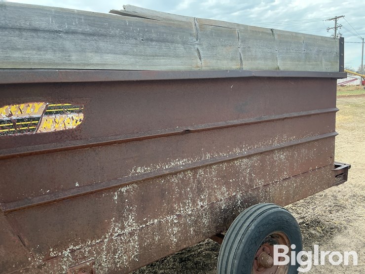 kelly-ryan-feed-wagon-image-18