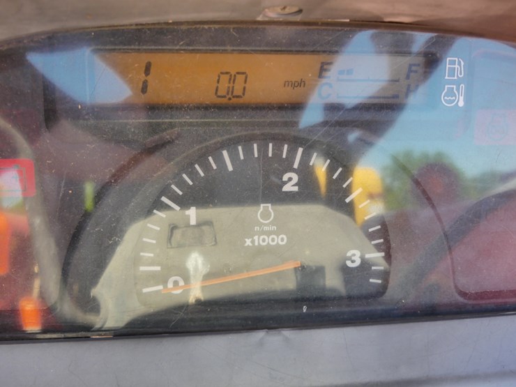 2005-kubota-l3130-image-13