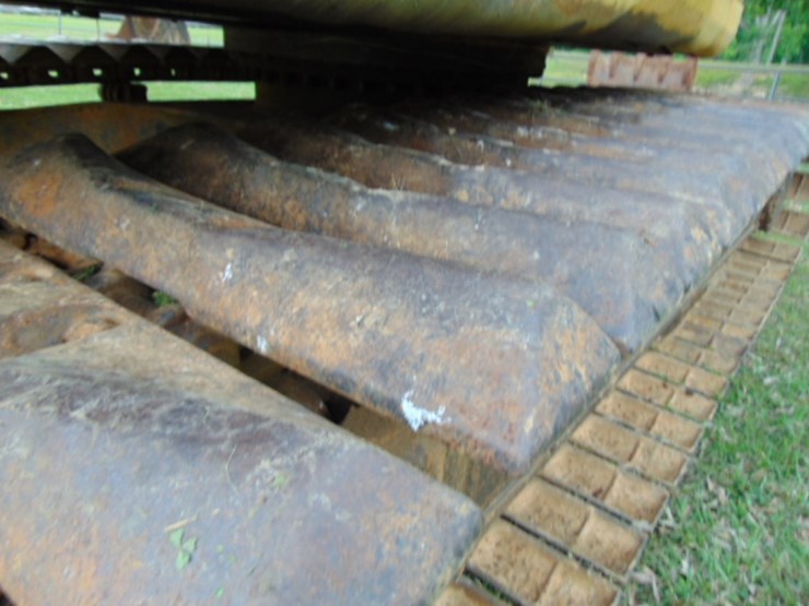 caterpillar-320l-image-10