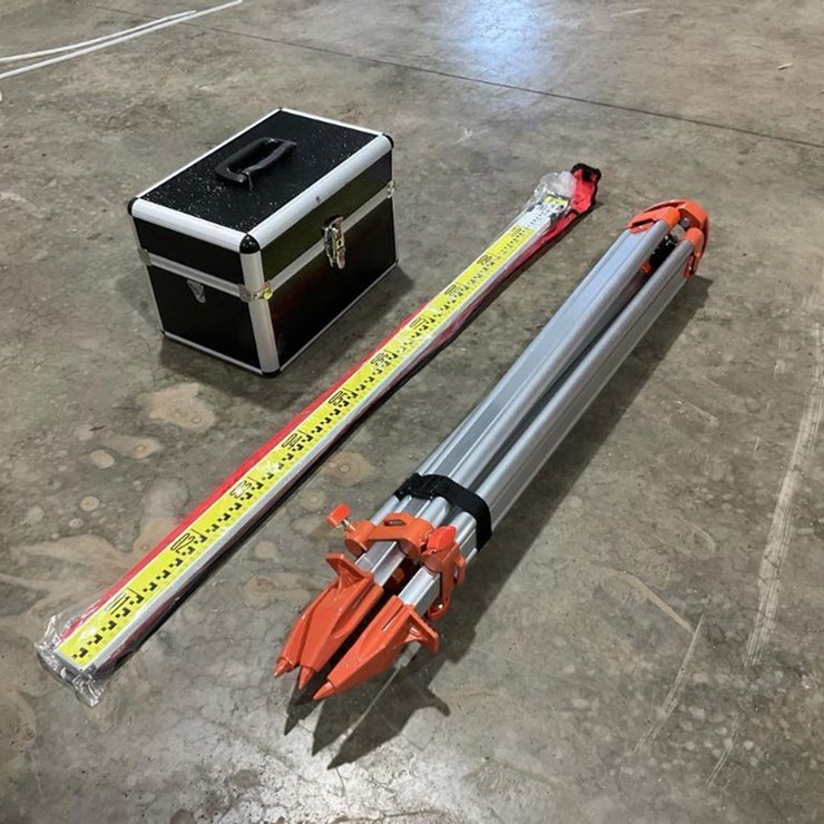 #4082 • Unused Future Laser Level
