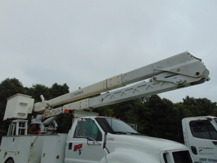 2004-ford-f750-image-6