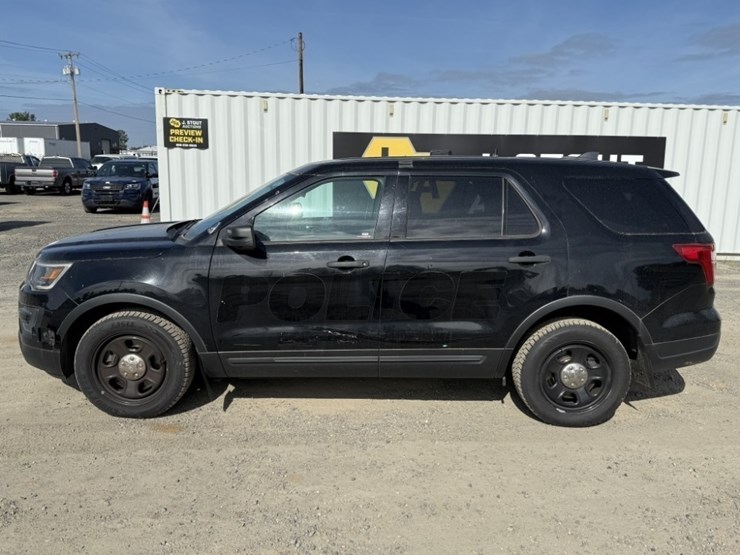 2018-ford-explorer-image-6