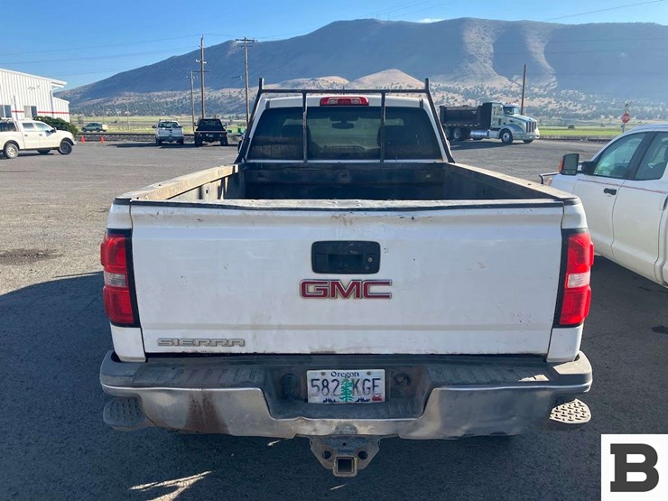 2018-gmc-sierra-2500-image-5