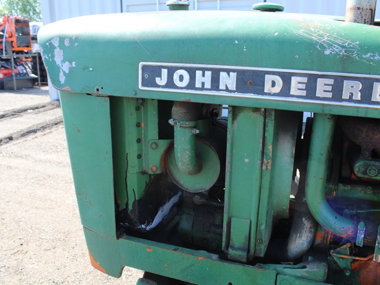 john-deere-301-image-21