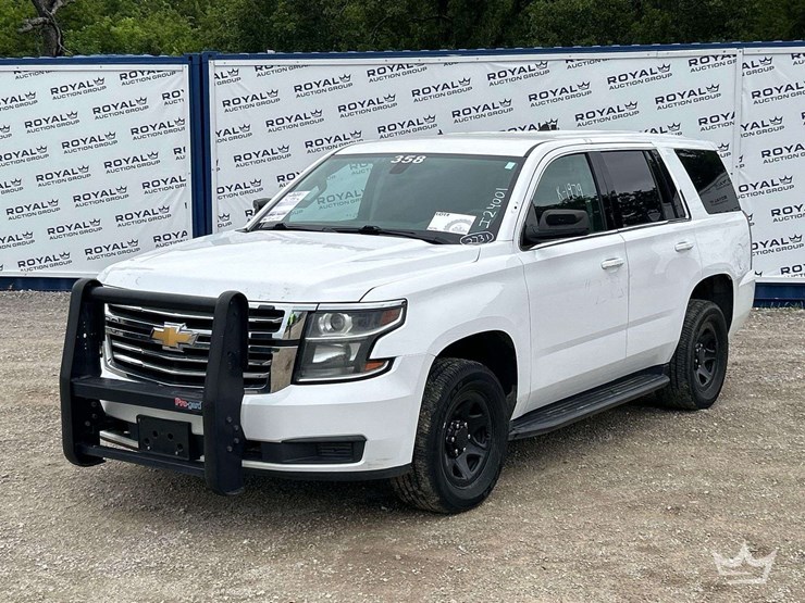 2020-chevrolet-tahoe-image-1