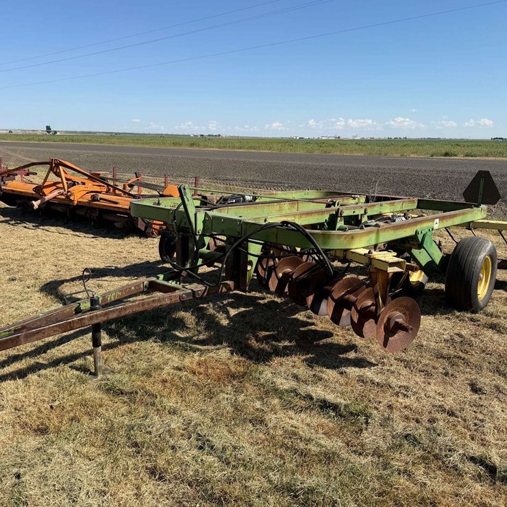 JOHN DEERE 310