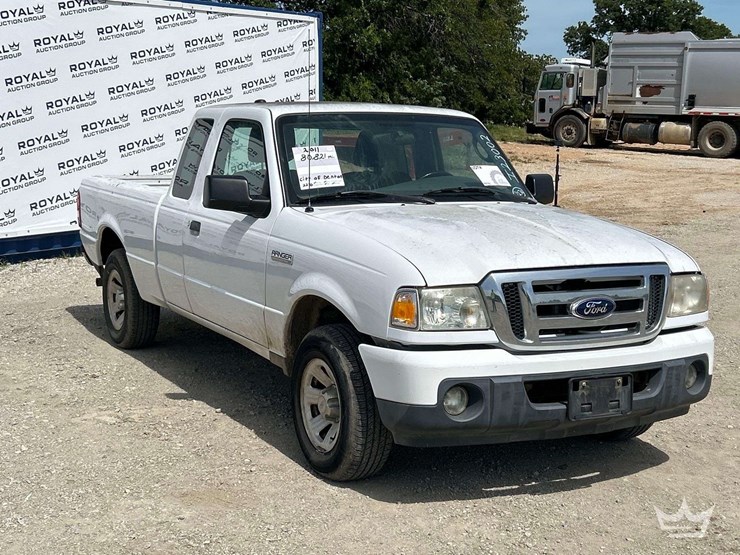 2011-ford-ranger-xlt-image-4