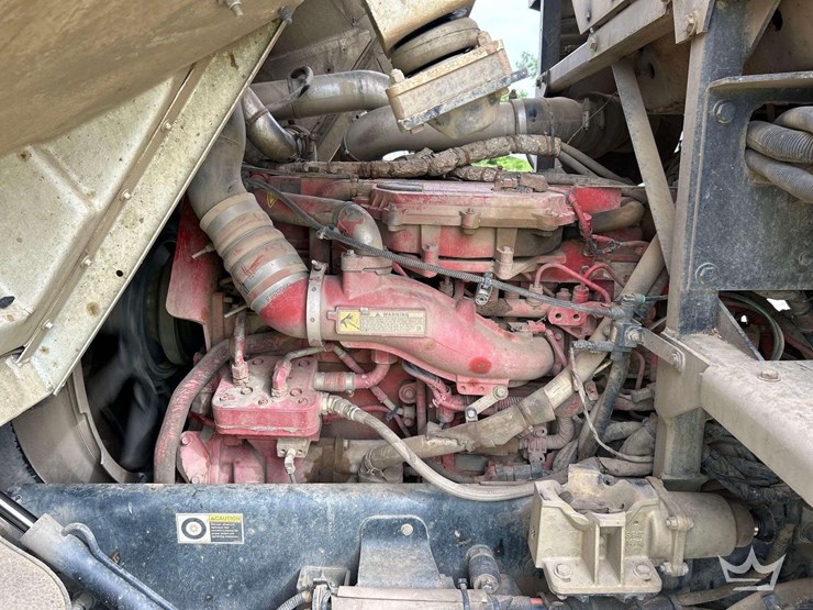 2019-peterbilt-520-image-11