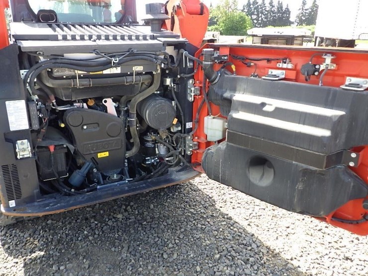 kubota-svl75-3-image-9