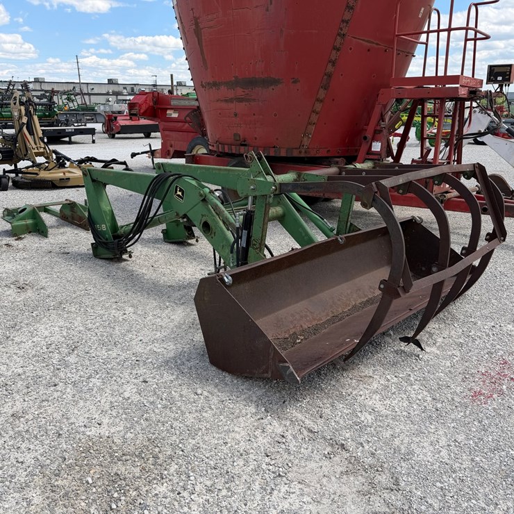 JOHN DEERE 158