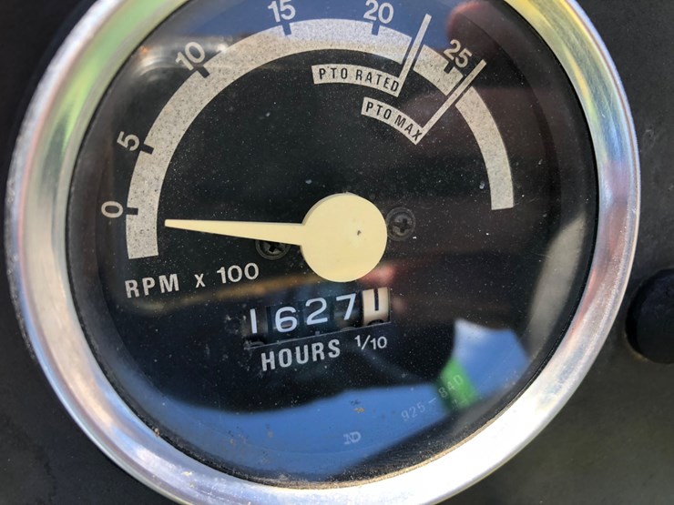 john-deere-1050-image-8
