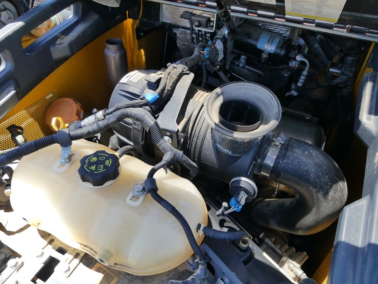 2021-deere-325g-image-9