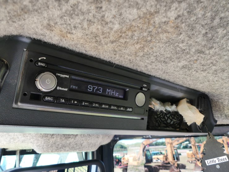 2019-deere-650k-lgp-image-14