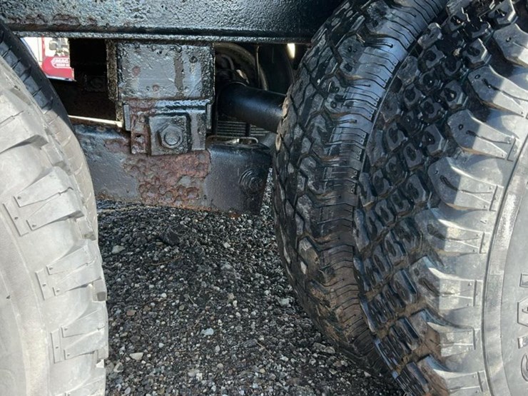#2207-•-flatbed-equipment-trailer-image-28