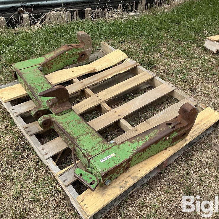 John Deere 3-Pt Quick Hitch