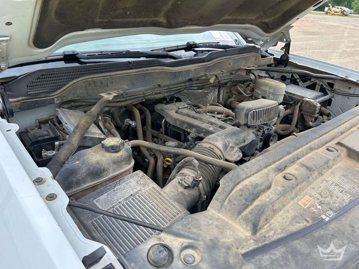 2016-chevrolet-silverado-2500hd-image-10