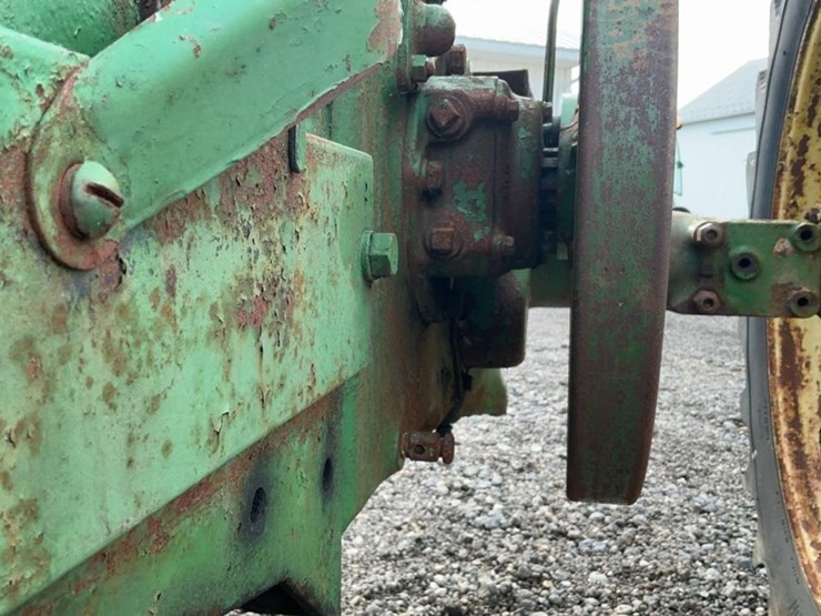john-deere-b-image-22