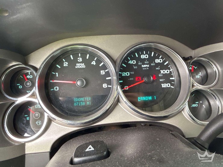 2013-gmc-2500hd-image-15