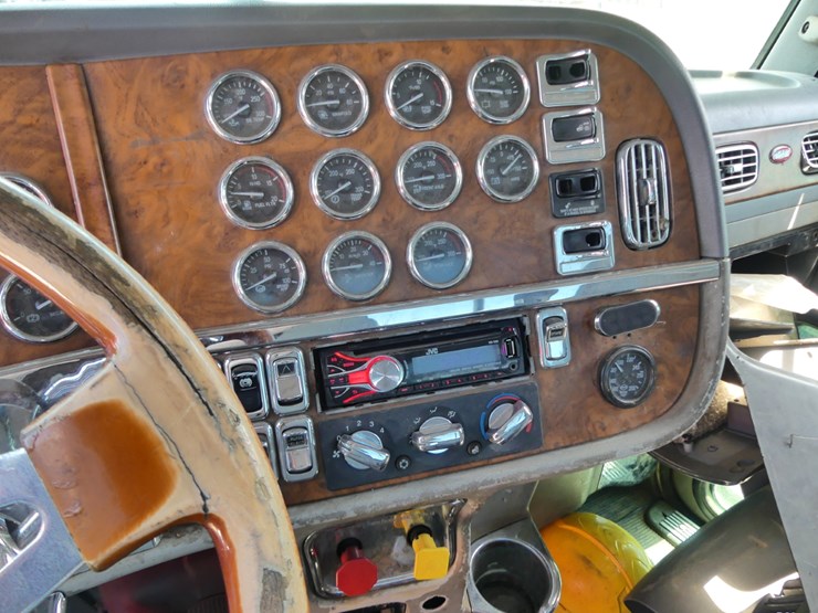 2007-caterpillar-c15-image-13