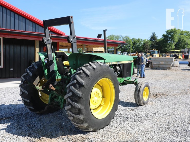 john-deere-2355-image-4