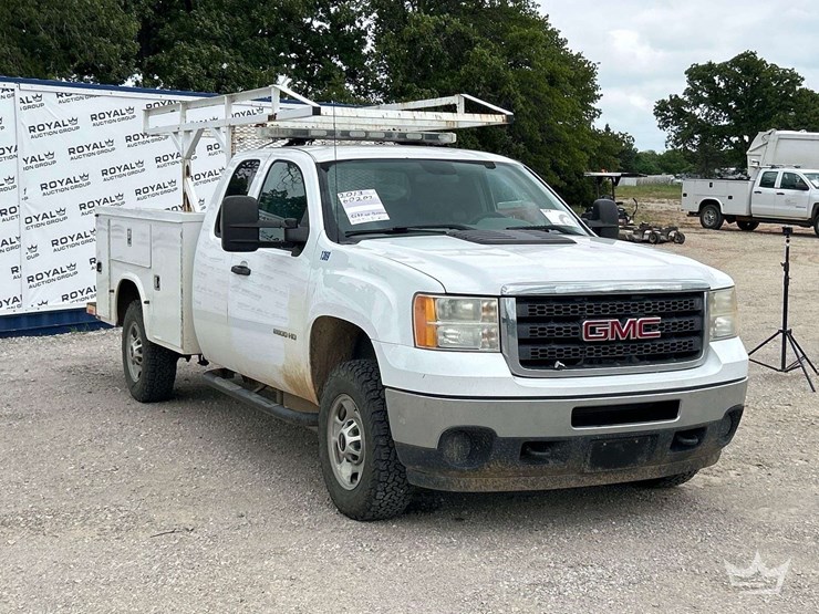 2013-gmc-sierra-2500hd-image-4