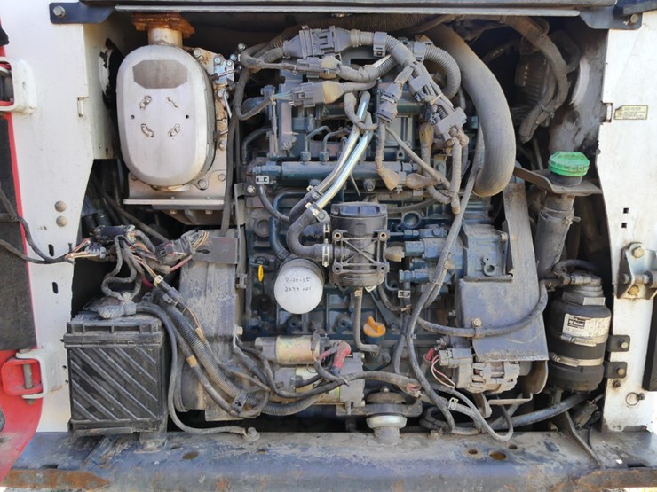 2015-bobcat-s770-image-9